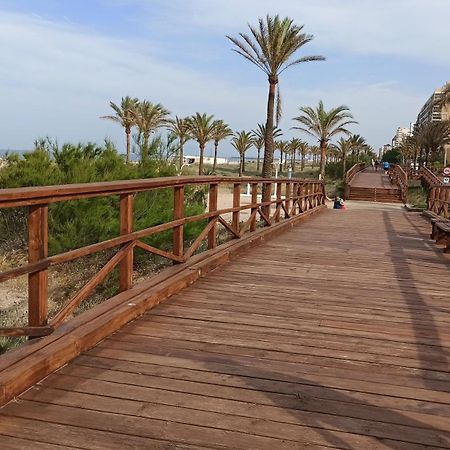 Apartamento, Estudio En La Playa Playa de Gandia Kültér fotó
